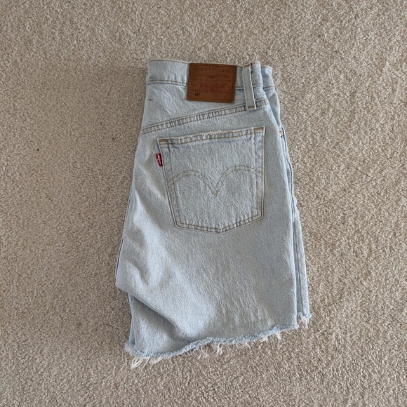 Levi's 501 Mid Thigh Shorts size 27 - Picture 3 of 5